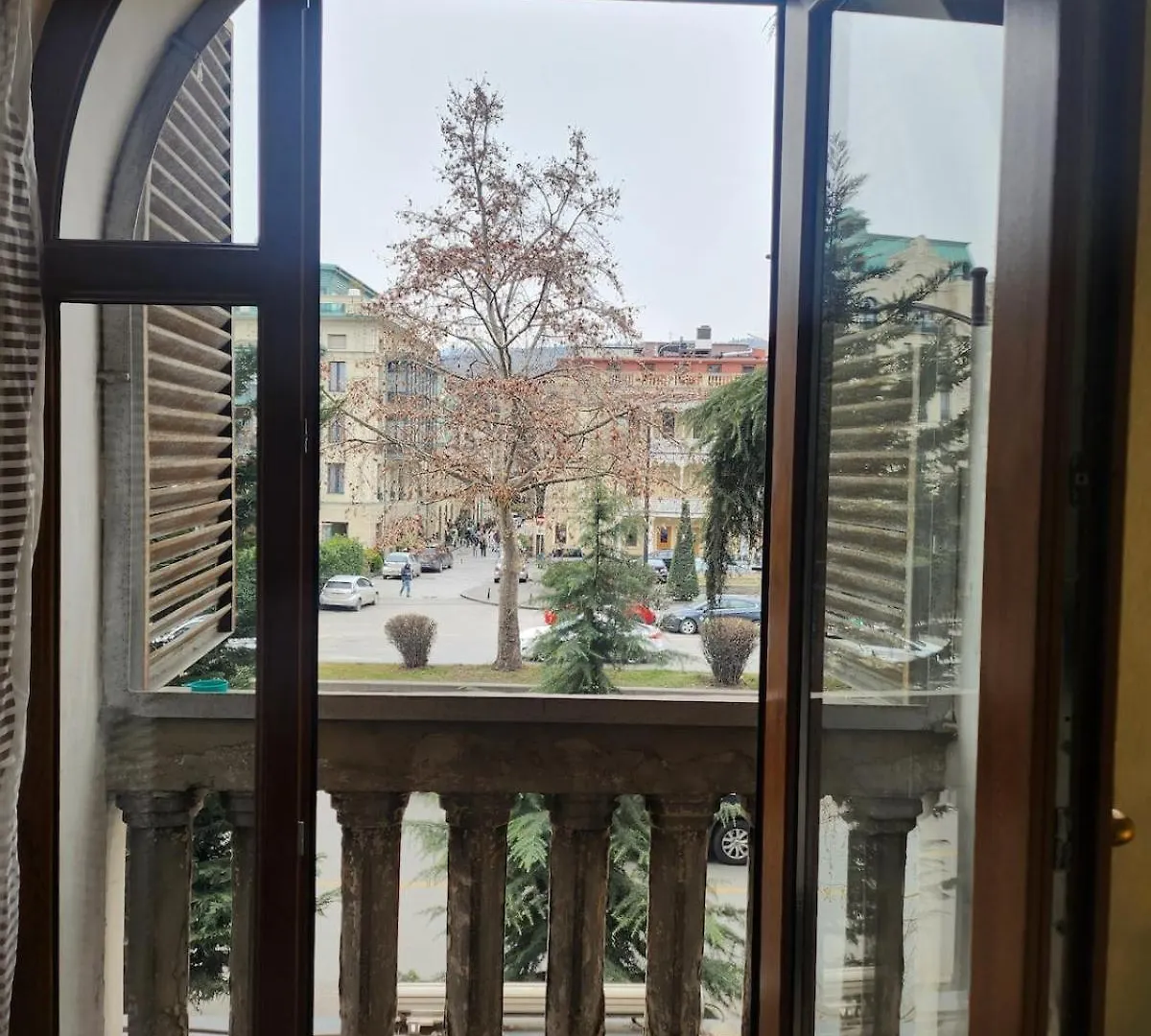 דירה Sale! 75 Sqm Old Tbilisi Daily&Monthly 1-Bd Apt