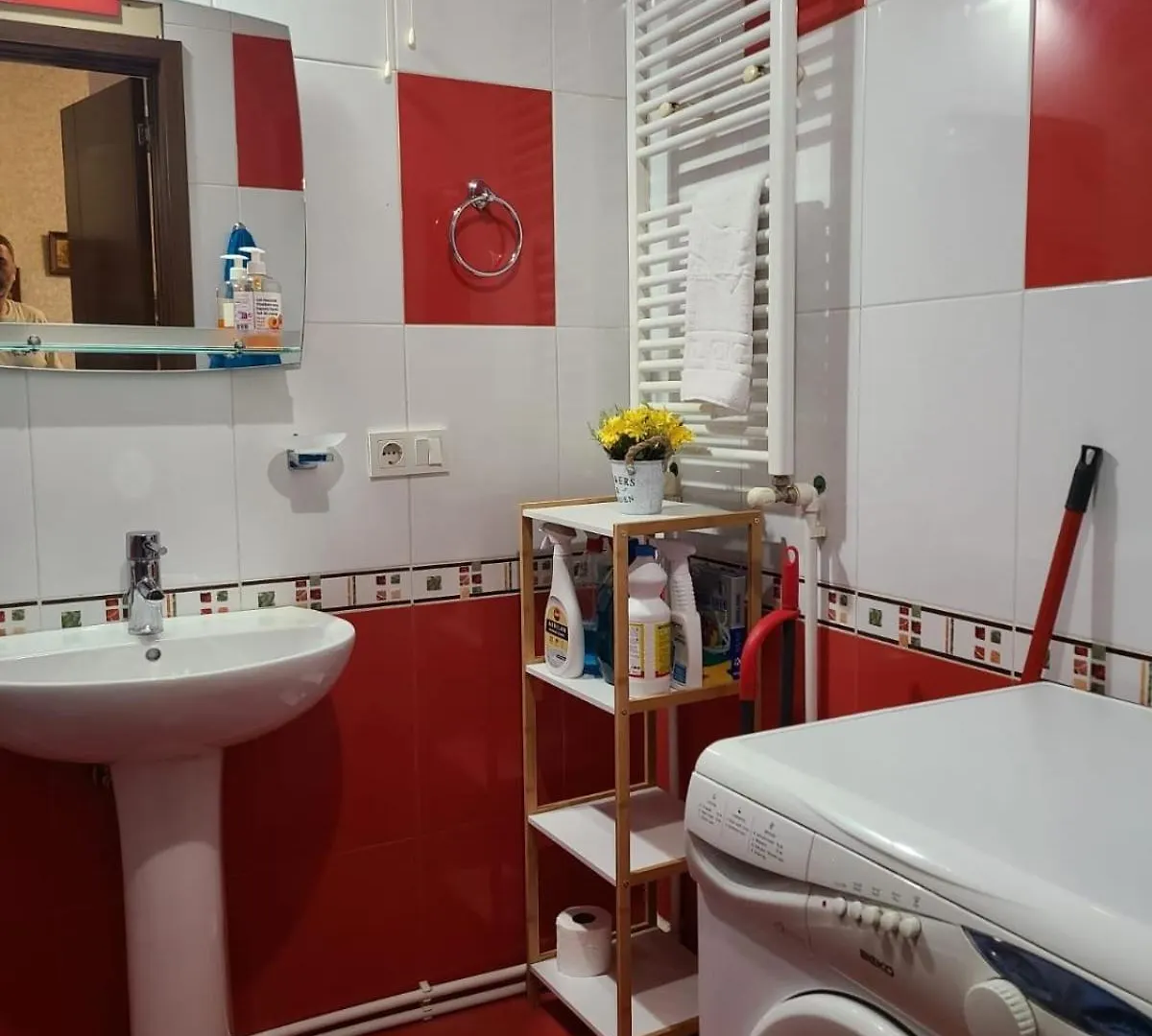 Sale! 75 Sqm Old Tbilisi Daily&Monthly 1-Bd Apt